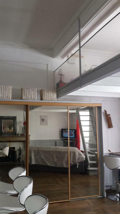 Coquet Studio En Mezzanine Nuit Pour 2 Personnes 圣吉隆 外观 照片